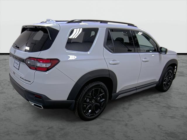 used 2025 Honda Pilot car, priced at $51,990