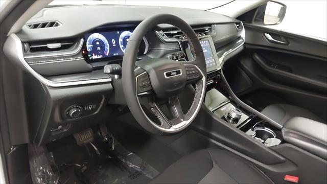 used 2023 Jeep Grand Cherokee car, priced at $32,990