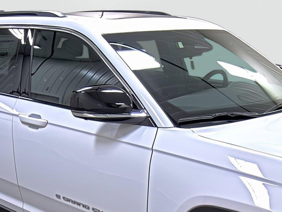 new 2025 Jeep Grand Cherokee car, priced at $41,265