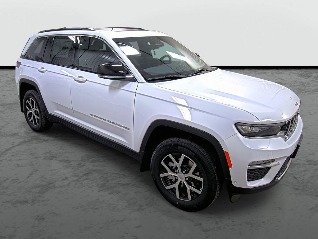 new 2025 Jeep Grand Cherokee car, priced at $41,265
