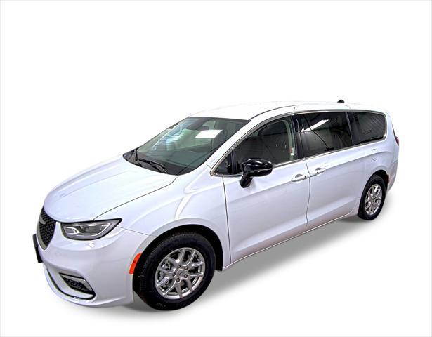 new 2024 Chrysler Pacifica car, priced at $40,900