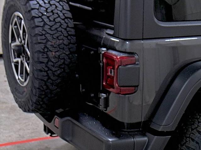 new 2025 Jeep Wrangler car, priced at $53,640