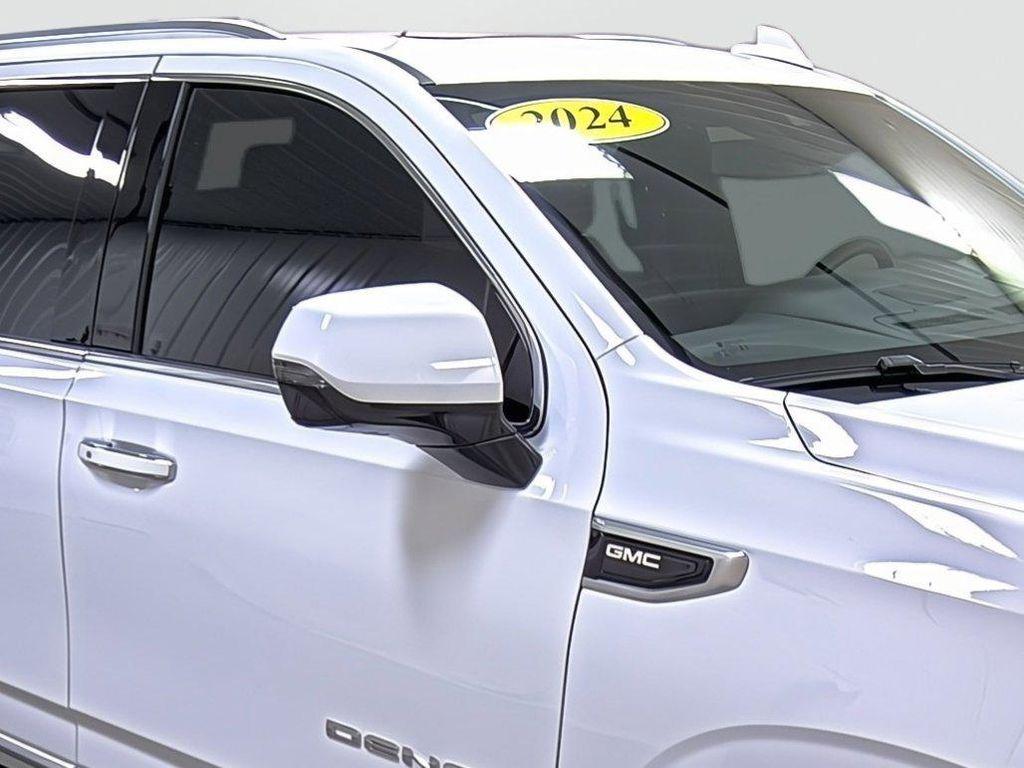 used 2024 GMC Yukon car, priced at $76,990