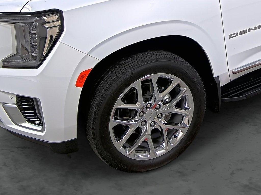 used 2024 GMC Yukon car, priced at $76,990