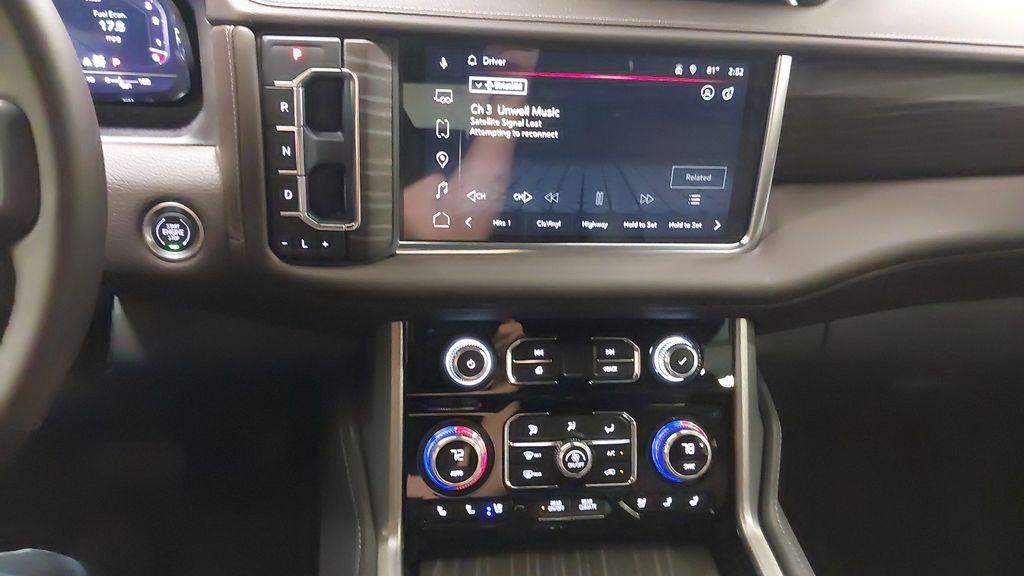 used 2024 GMC Yukon car, priced at $76,990