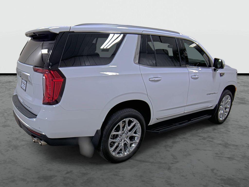 used 2024 GMC Yukon car, priced at $76,990