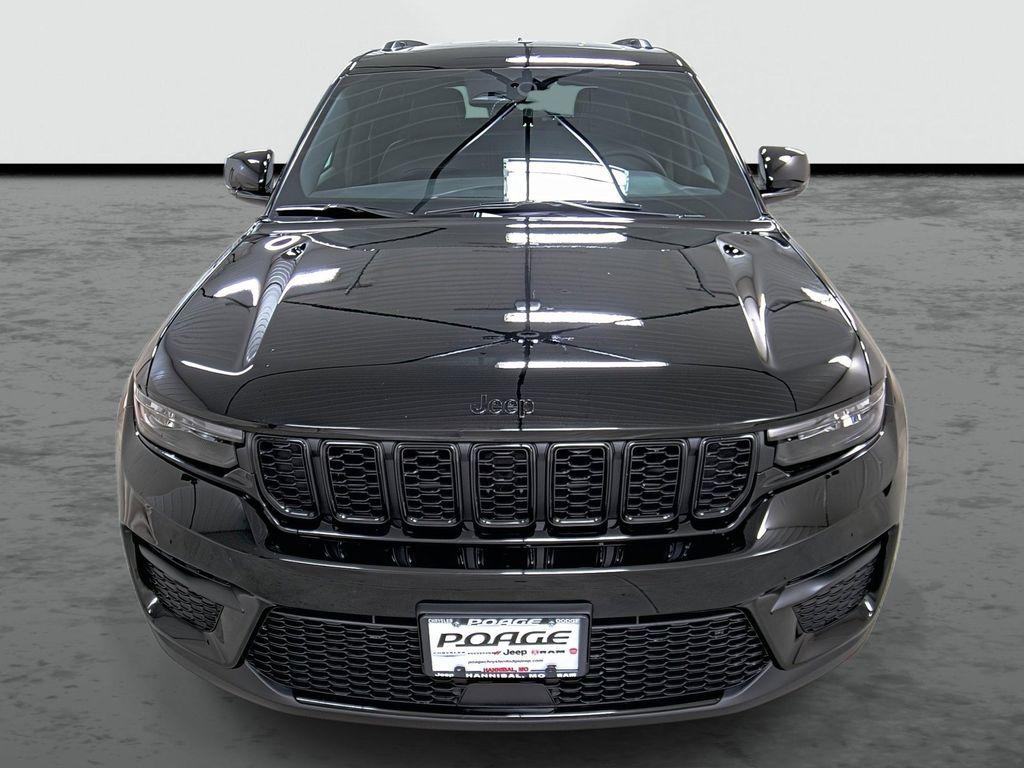 new 2025 Jeep Grand Cherokee car, priced at $37,225