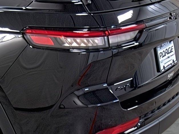 new 2025 Jeep Grand Cherokee car, priced at $37,225