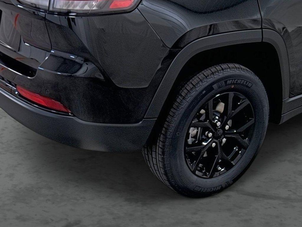 new 2025 Jeep Grand Cherokee car, priced at $37,225