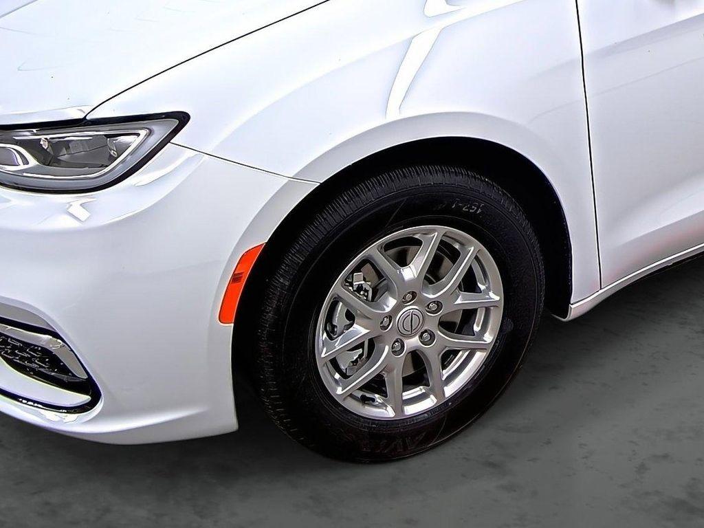 new 2026 Chrysler Pacifica car, priced at $38,836