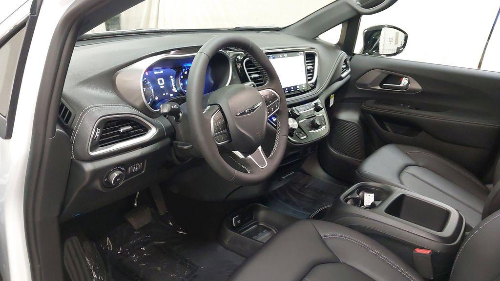 new 2026 Chrysler Pacifica car, priced at $38,836