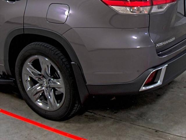used 2019 Toyota Highlander car, priced at $32,990