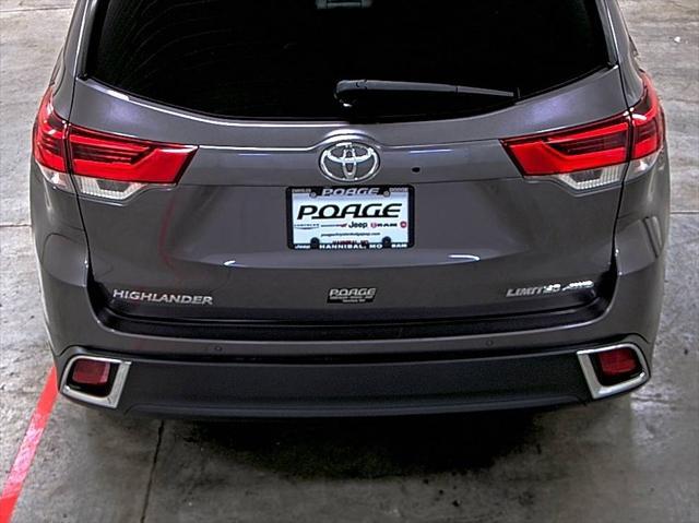 used 2019 Toyota Highlander car, priced at $32,990