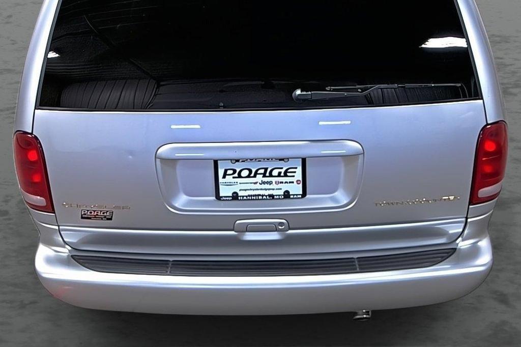 used 1999 Chrysler Town & Country car, priced at $7,990
