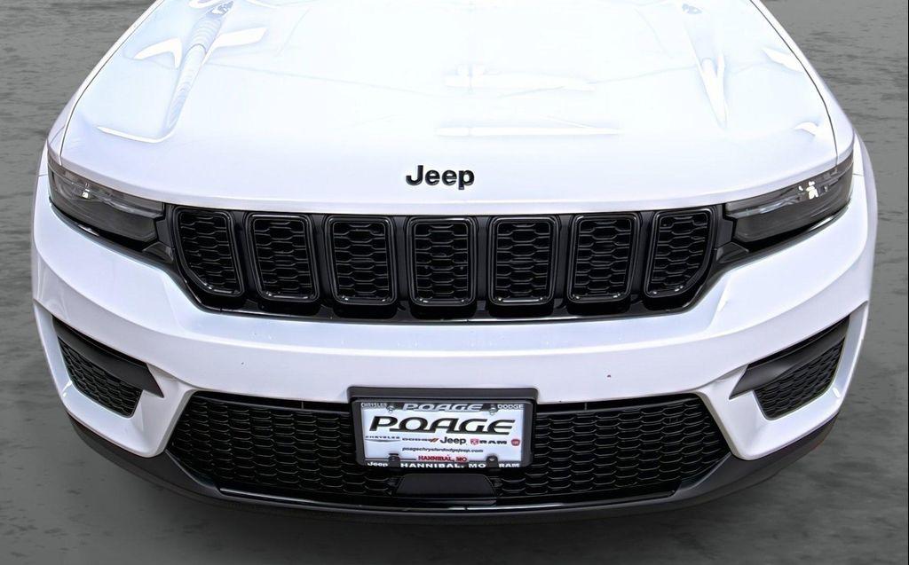 new 2025 Jeep Grand Cherokee car, priced at $41,188