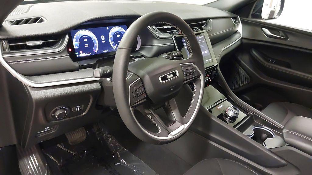 used 2024 Jeep Grand Cherokee L car, priced at $33,305