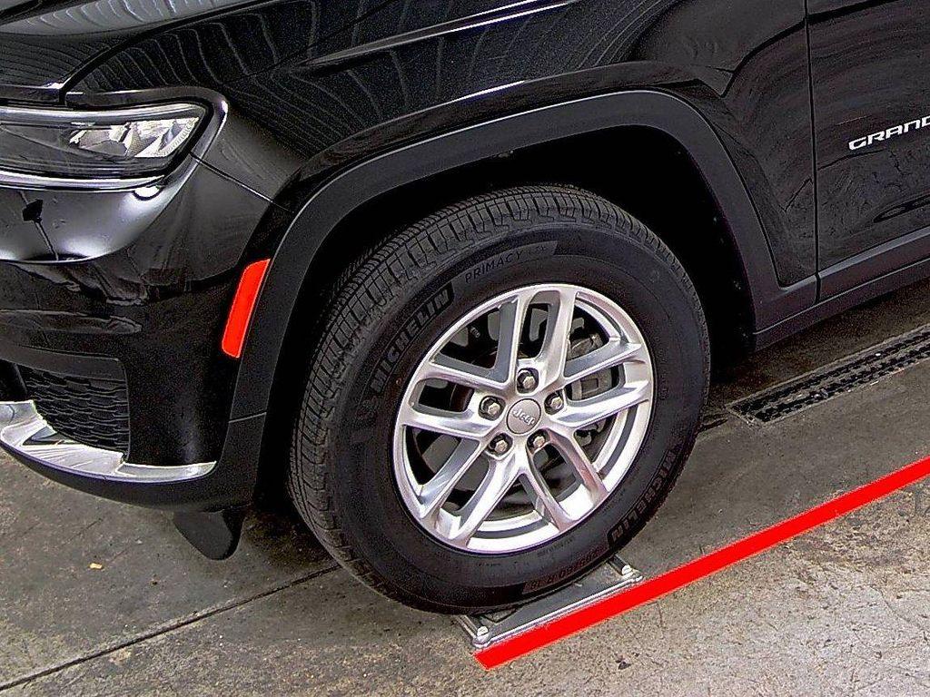 used 2024 Jeep Grand Cherokee L car, priced at $33,305