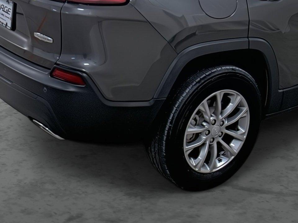 used 2022 Jeep Cherokee car, priced at $24,990