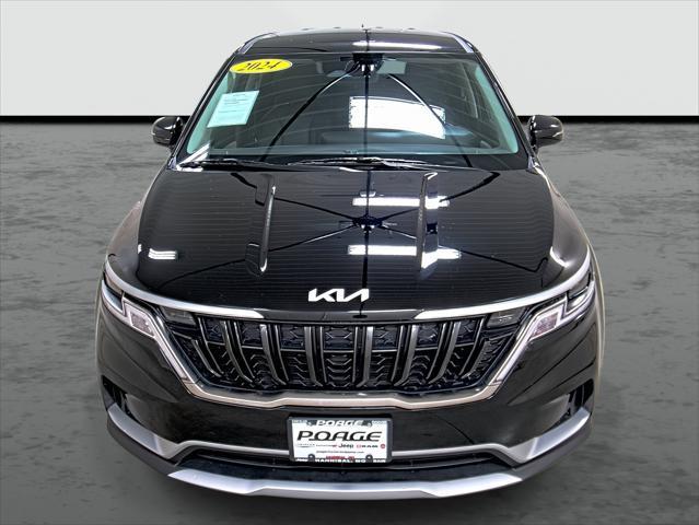 used 2024 Kia Carnival car, priced at $36,990