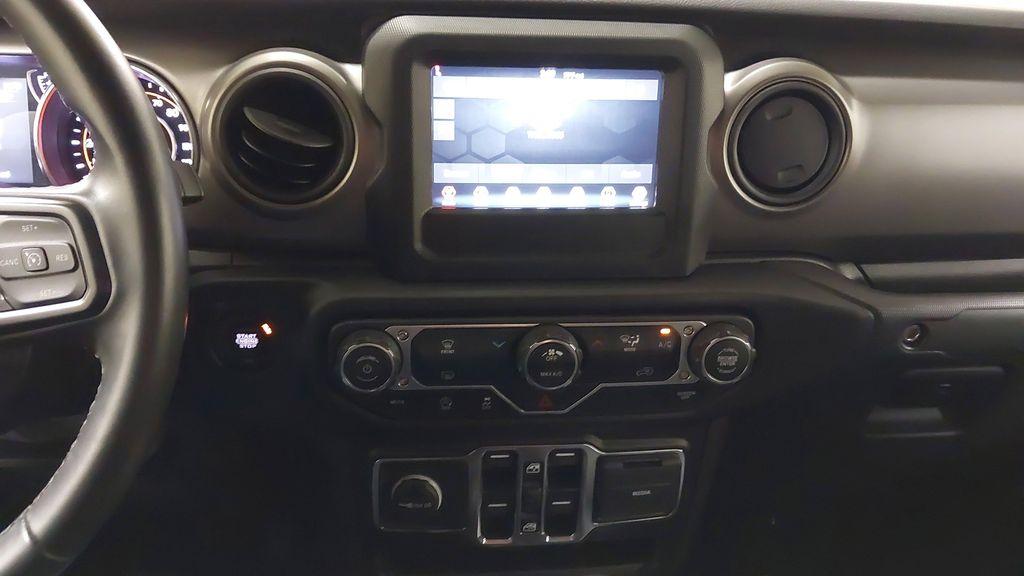used 2022 Jeep Gladiator car, priced at $31,416