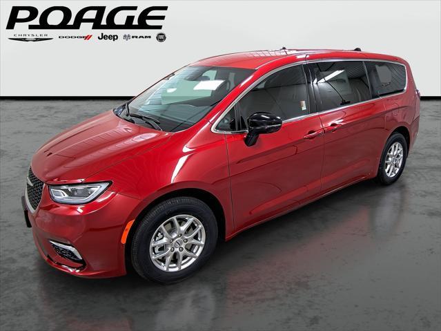 new 2025 Chrysler Pacifica car, priced at $37,920