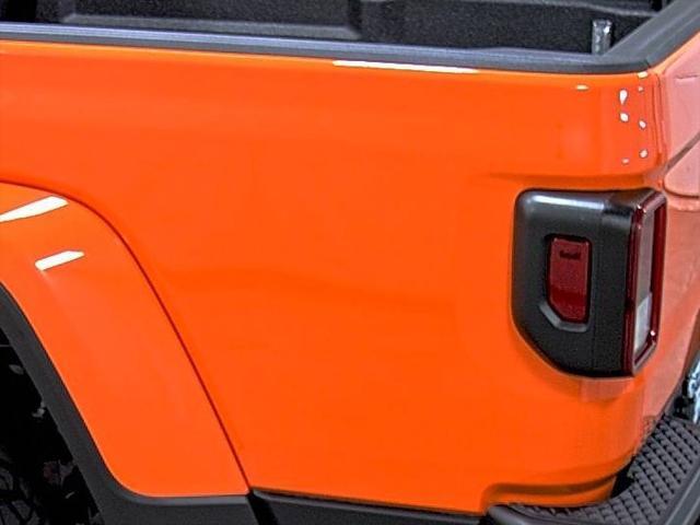 new 2025 Jeep Gladiator car, priced at $43,930