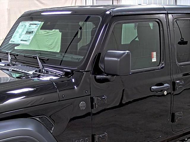 new 2025 Jeep Wrangler car, priced at $43,459