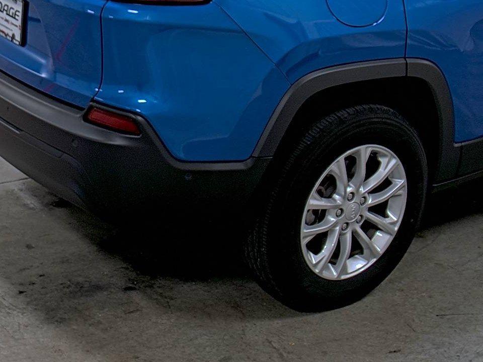 used 2023 Jeep Cherokee car, priced at $31,705