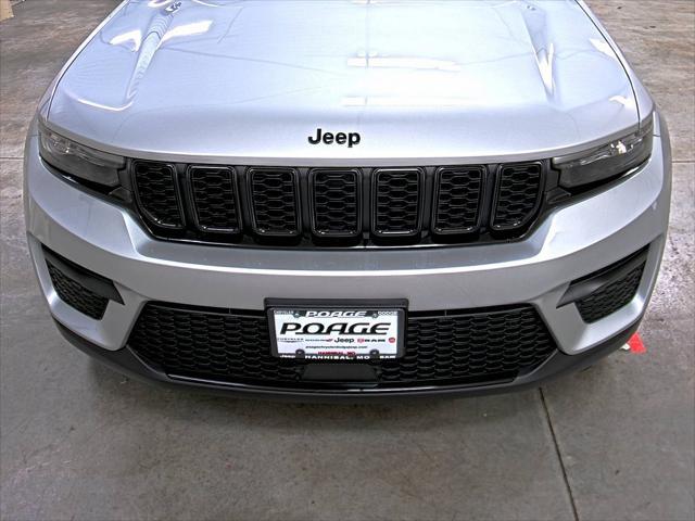 new 2025 Jeep Grand Cherokee car, priced at $49,170