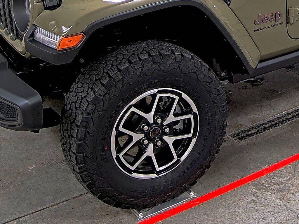 new 2025 Jeep Wrangler car, priced at $51,734