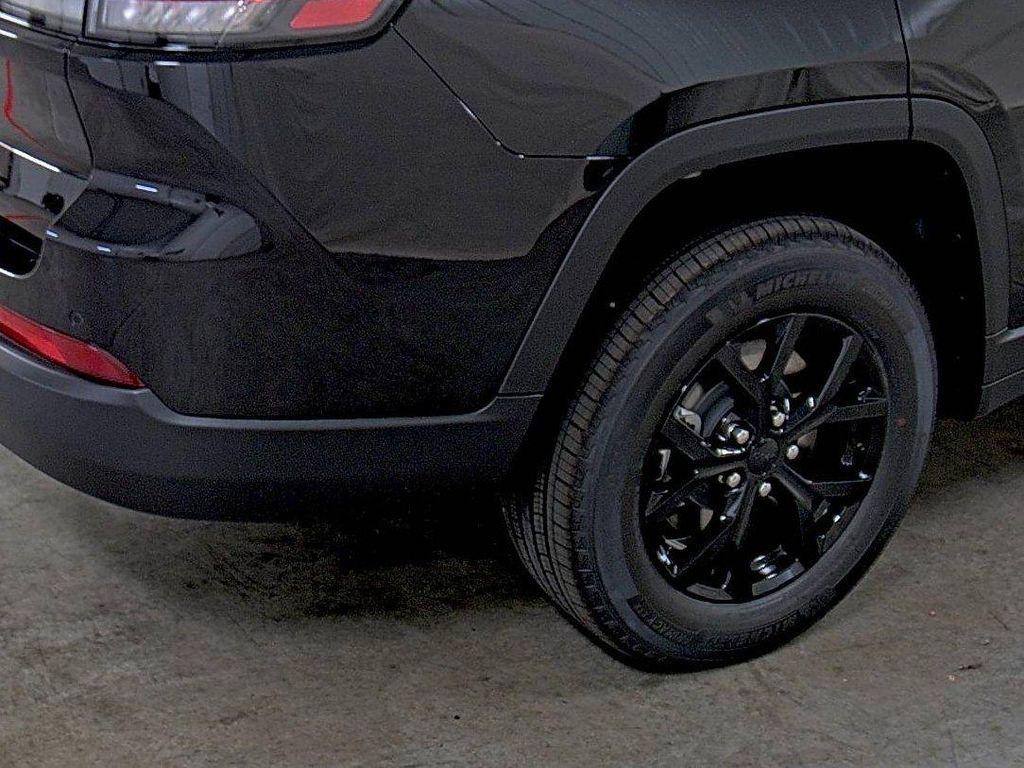 new 2025 Jeep Grand Cherokee L car, priced at $40,938