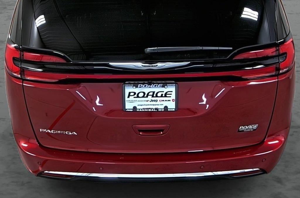 new 2026 Chrysler Pacifica car, priced at $40,499