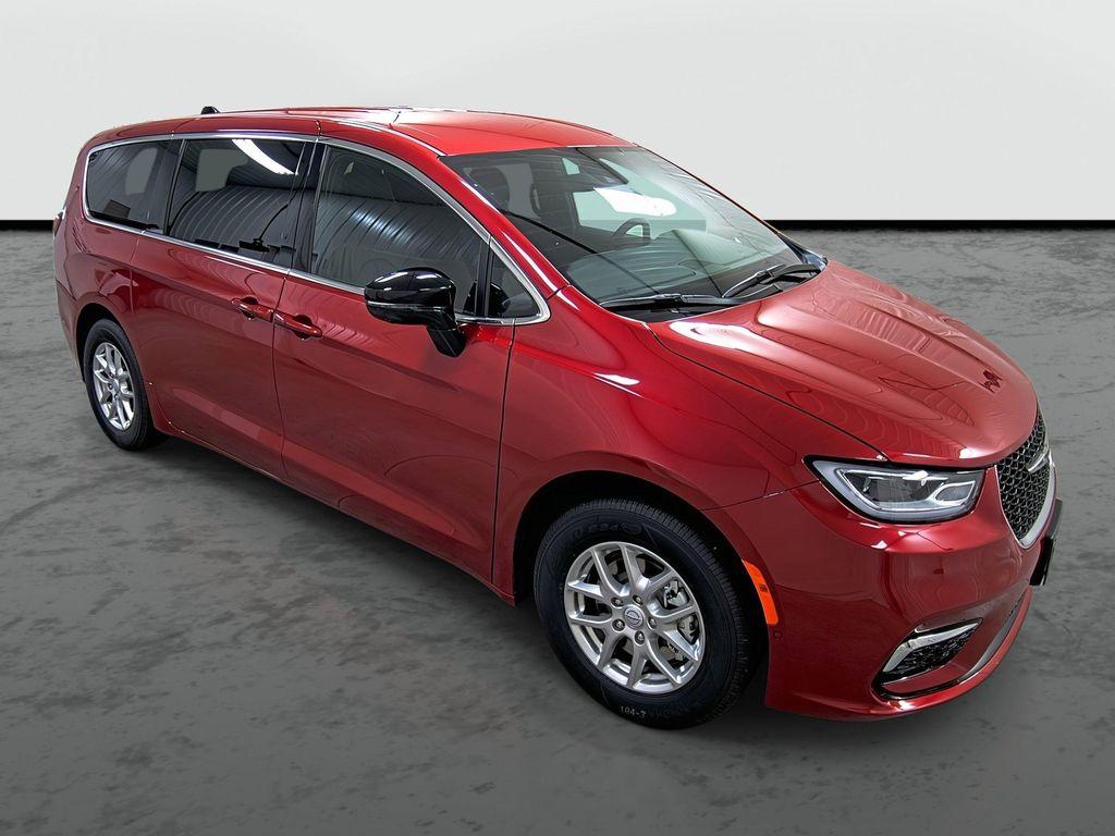 new 2026 Chrysler Pacifica car, priced at $40,499