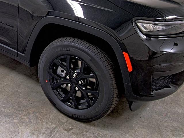 new 2025 Jeep Grand Cherokee L car, priced at $41,230