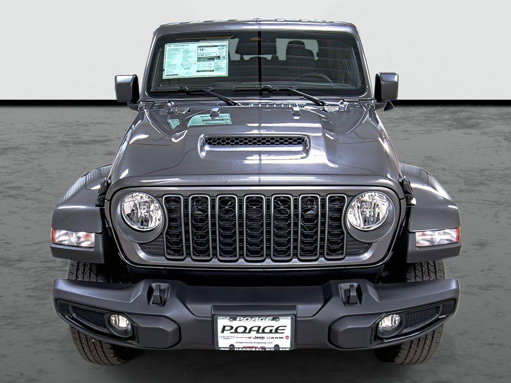 new 2026 Jeep Gladiator car, priced at $46,499