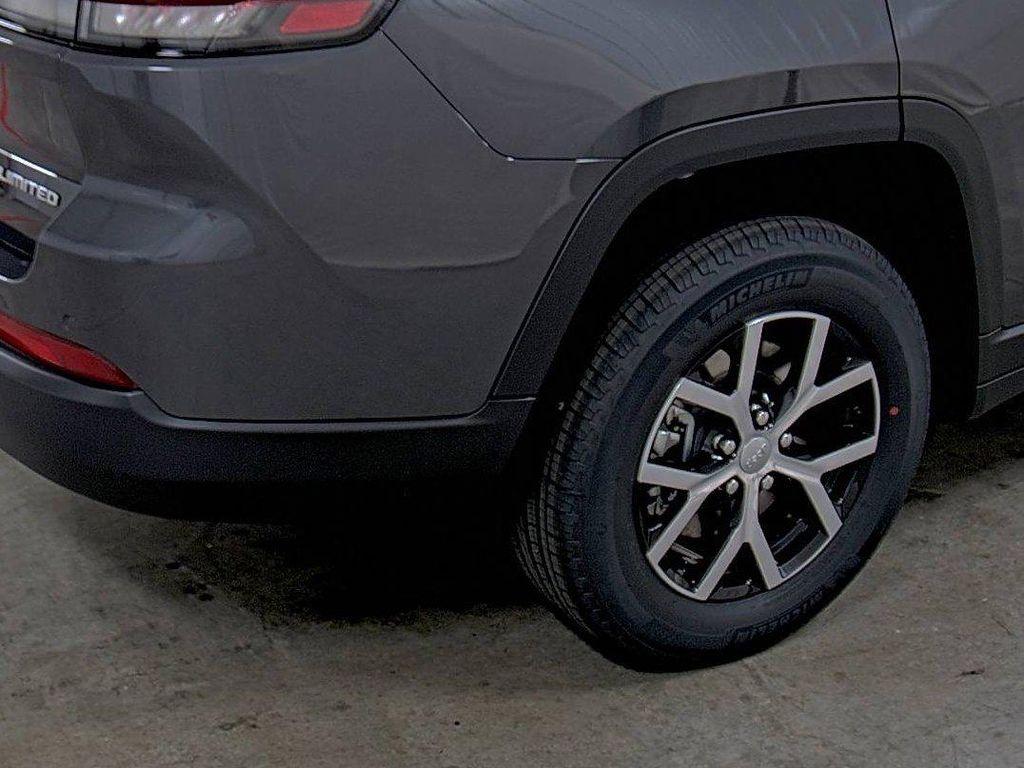 new 2025 Jeep Grand Cherokee L car, priced at $43,330