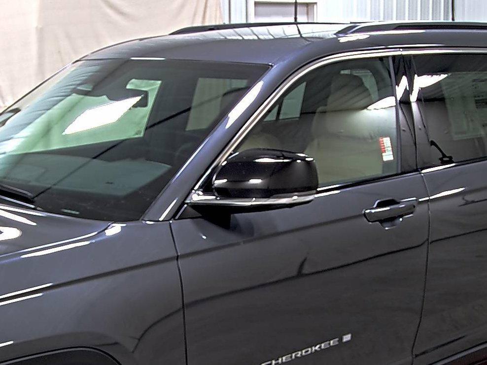new 2025 Jeep Grand Cherokee L car, priced at $43,330