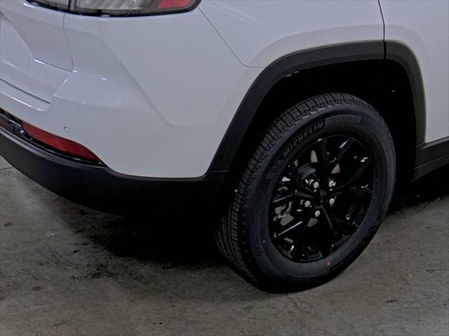 new 2025 Jeep Grand Cherokee car, priced at $38,490