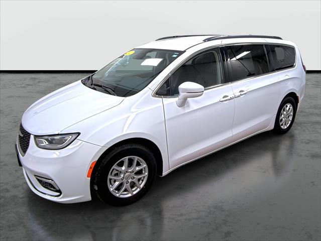 used 2022 Chrysler Pacifica car, priced at $33,401