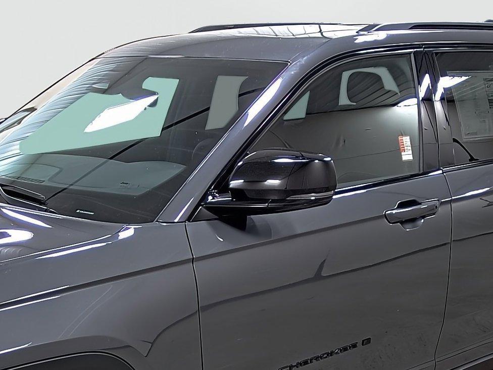 new 2025 Jeep Grand Cherokee car, priced at $41,724