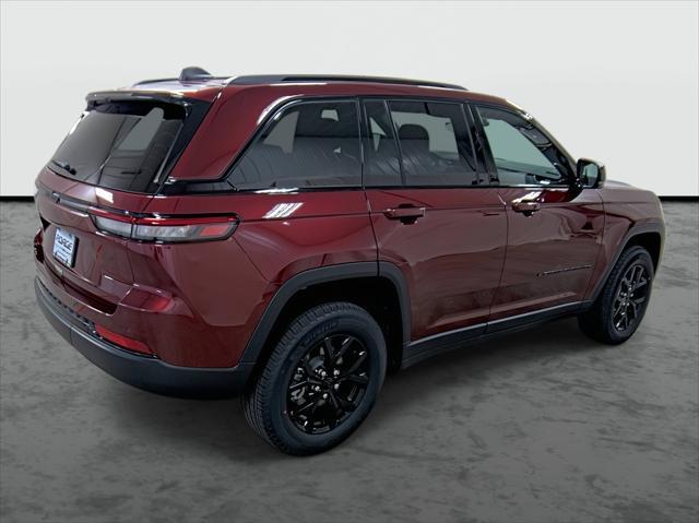 new 2025 Jeep Grand Cherokee car, priced at $40,660