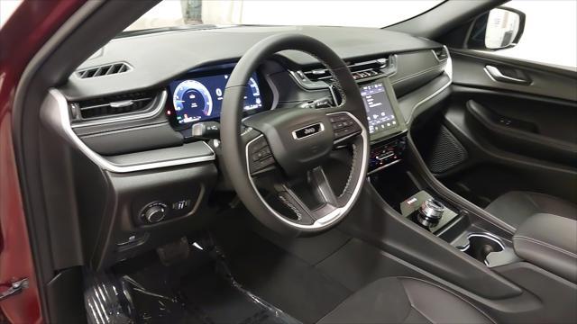 new 2025 Jeep Grand Cherokee car, priced at $40,660