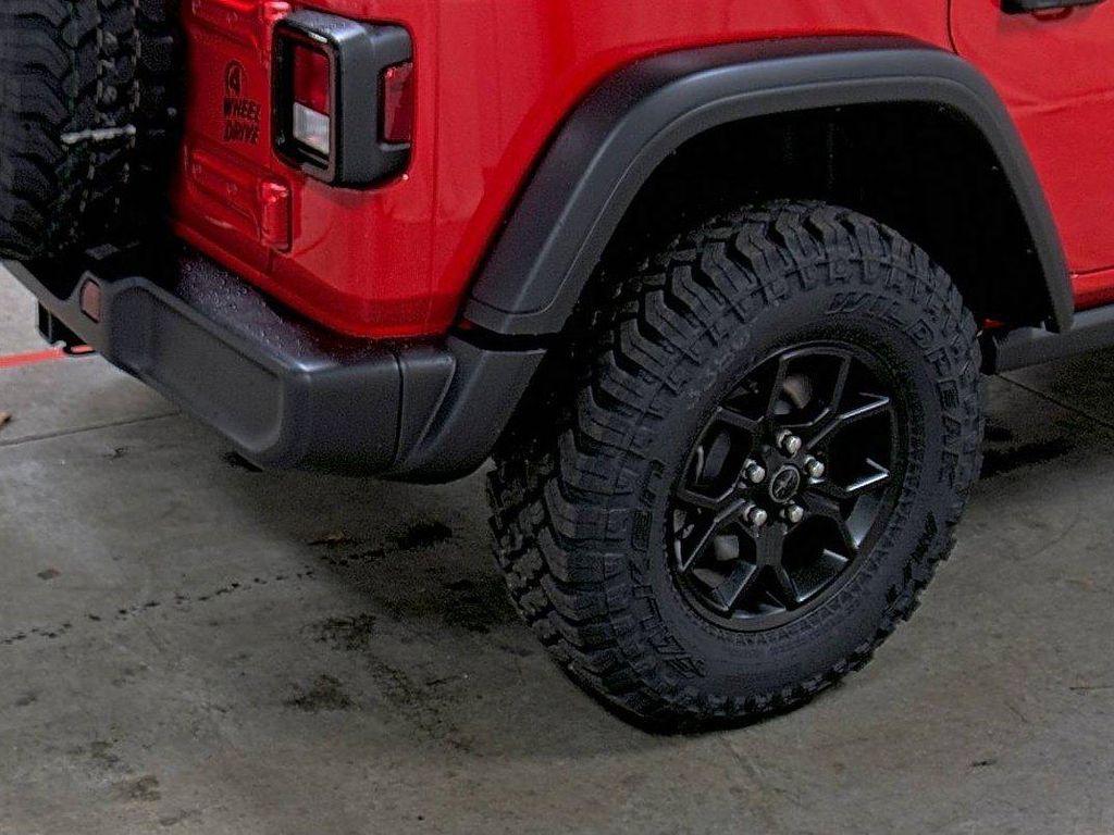 new 2025 Jeep Wrangler car, priced at $44,627