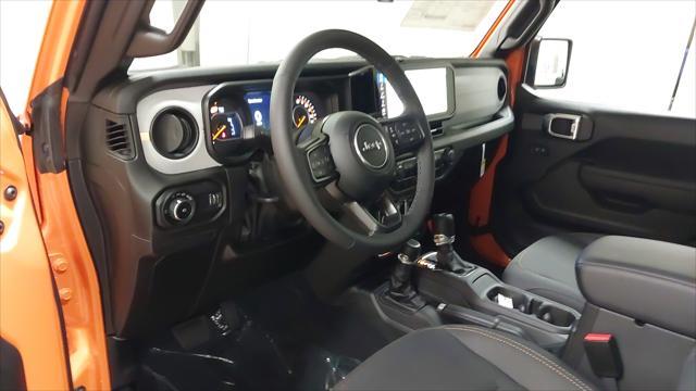 new 2025 Jeep Wrangler car, priced at $46,172