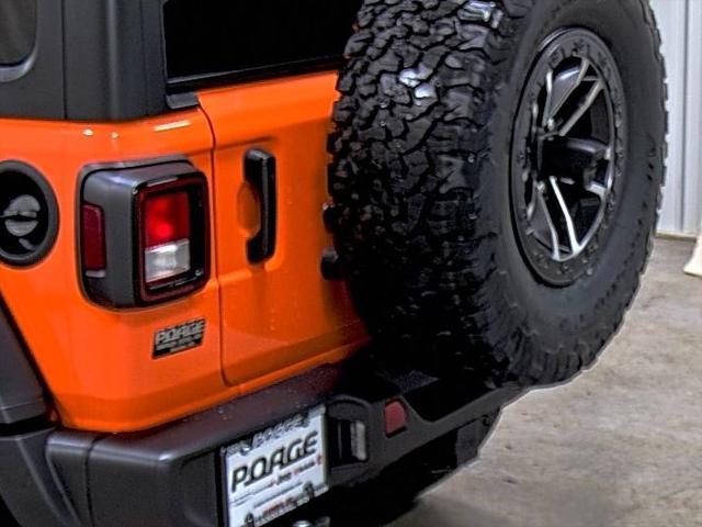 new 2025 Jeep Wrangler car, priced at $46,172
