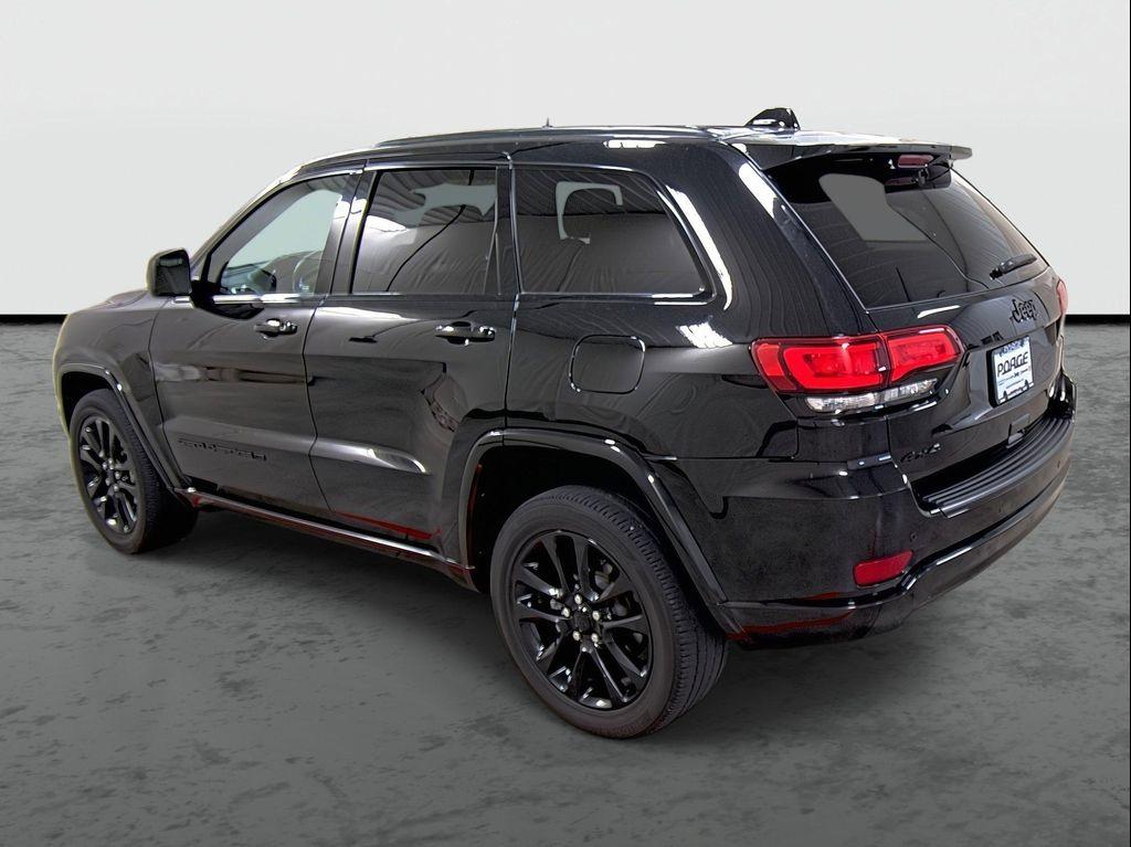 used 2022 Jeep Grand Cherokee car, priced at $29,416