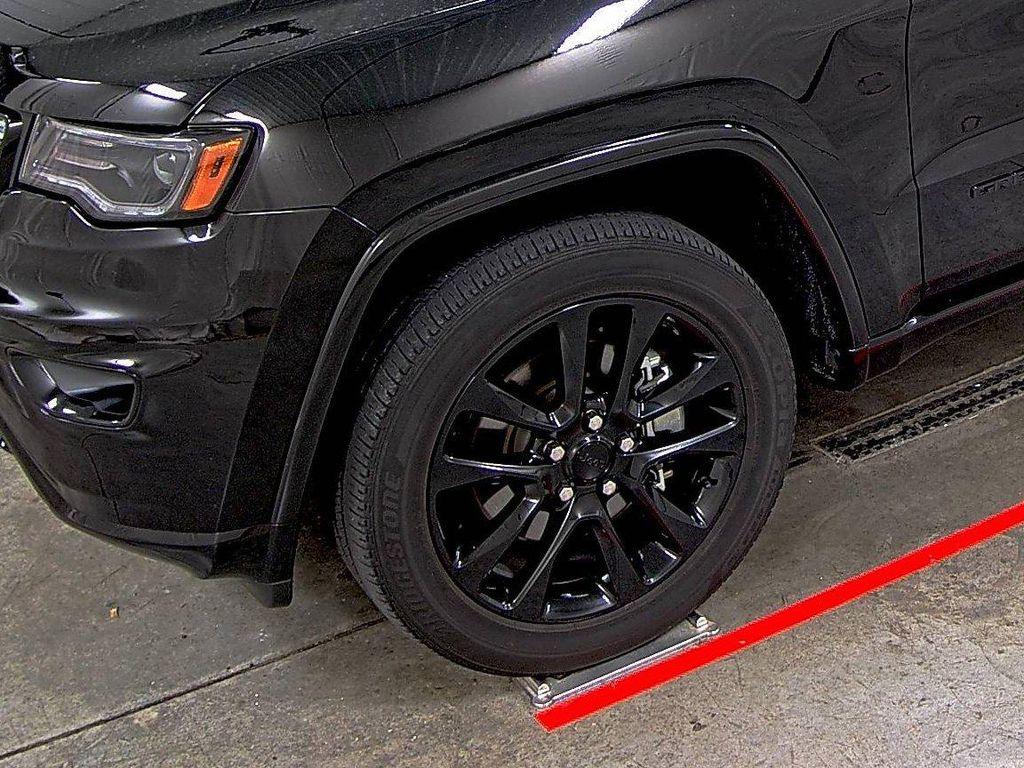 used 2022 Jeep Grand Cherokee car, priced at $29,416