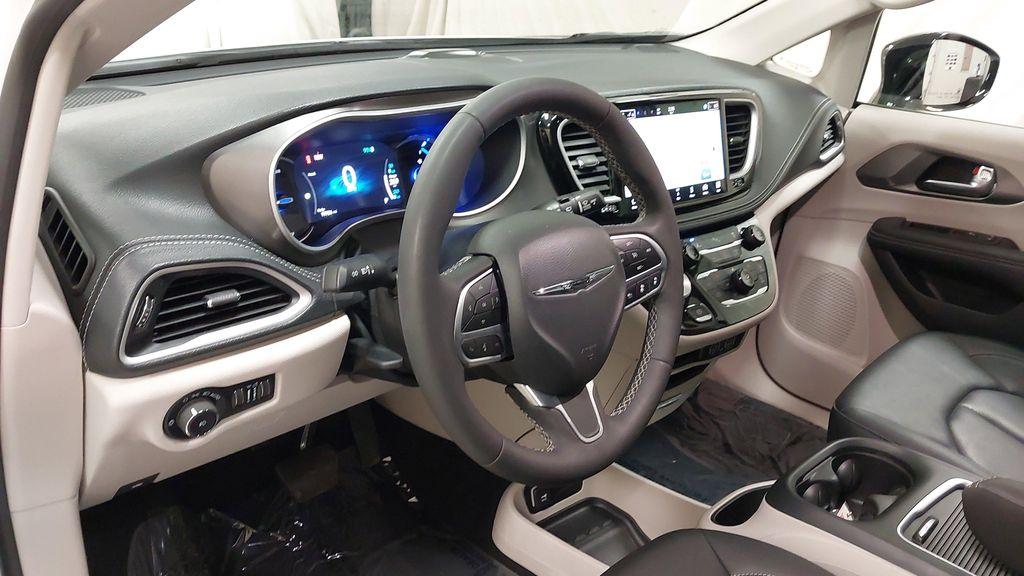 used 2024 Chrysler Pacifica Hybrid car, priced at $37,990