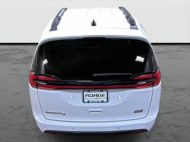 used 2024 Chrysler Pacifica car, priced at $36,990