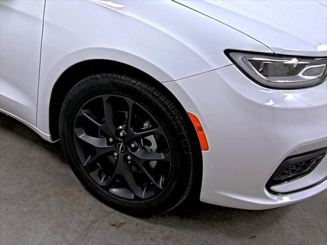 used 2024 Chrysler Pacifica car, priced at $36,990